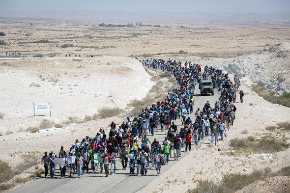 פליטים בצעדת מחאה על מעצרם ובדרישה לטפל בבקשות המקלט שלהם, 2014 