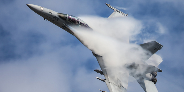 הסכסוך נמשך: קנדה ביטלה רכישת מטוסי קרב של בואינג