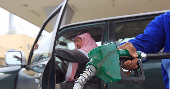 תחנת דלק בערב הסעודית, צילום: רויטרס