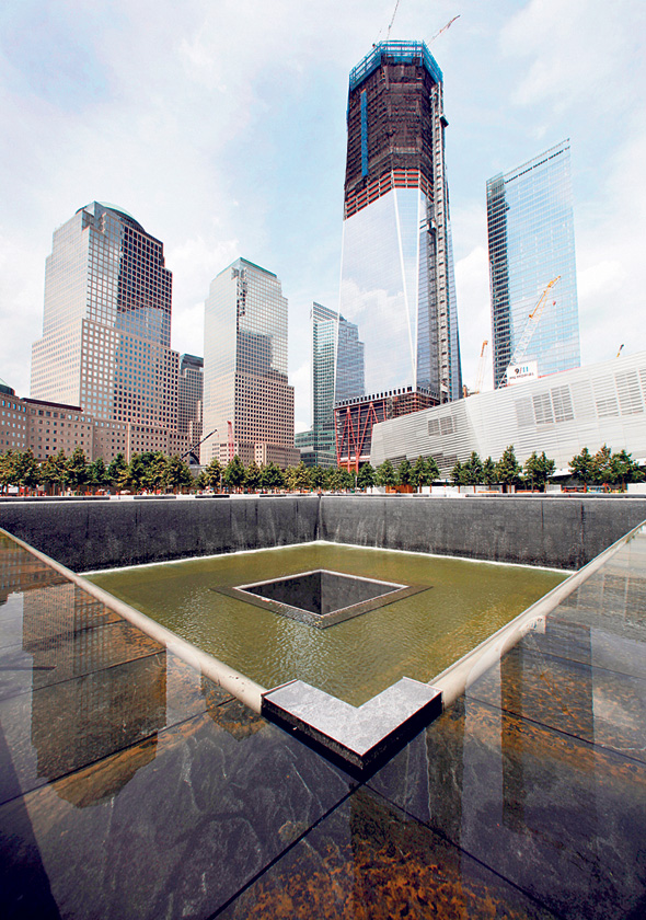האנדרטה שתכנן ארד לזכר קורבנות אסון התאומים. “אני אוהב את ניו יורק, אבל הרגשתי בה אאוטסיידר. בעקבות מה שקרה נוצרה קהילתיות", צילום: רויטרס
