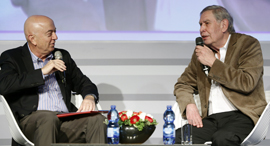 Calcalist founder Yoel Esteron (left), and former Mossad Director Tamir Pardo (right). Amit Sha'al