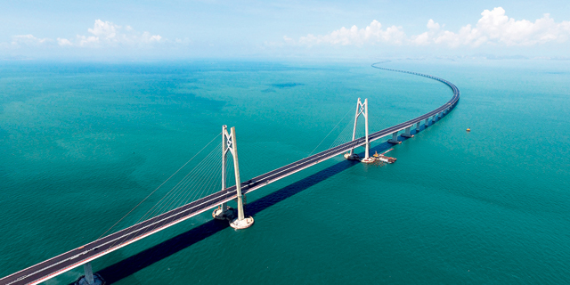 הגשר על נהר וואי וואי וואי: כך הפך הגשר הארוך בעולם, בין סין להונג קונג, לפיאסקו