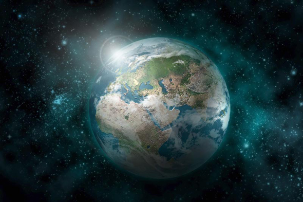 מבט מחלל על כדור הארץ. החוב הגלובלי צפוי להגיע ל-255 טריליון דולר בסוף השנה
