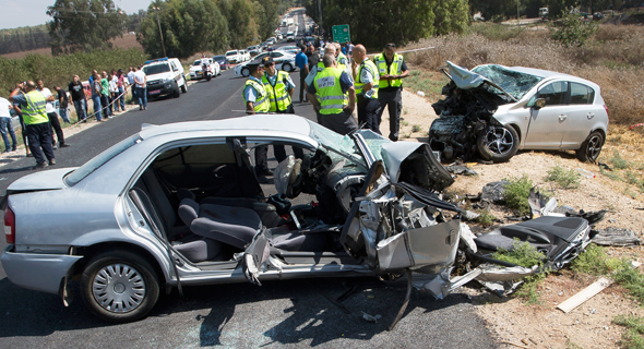 Car accident, Israel. Photo: Gil Nehushtan