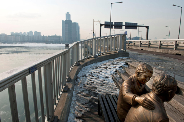 גשר מאפו בסיאול. סמסונג מיתגו אותו מחדש, צילום: אי פי איי