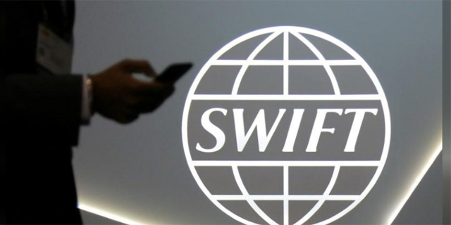 מה משמעות ניתוק רוסיה ממערכת הבנקאות הגלובלית SWIFT?