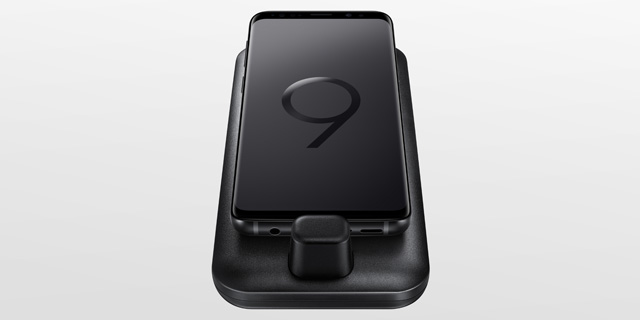 Samsung&#39;s DeXPad Turns Smartphones Into Workstations