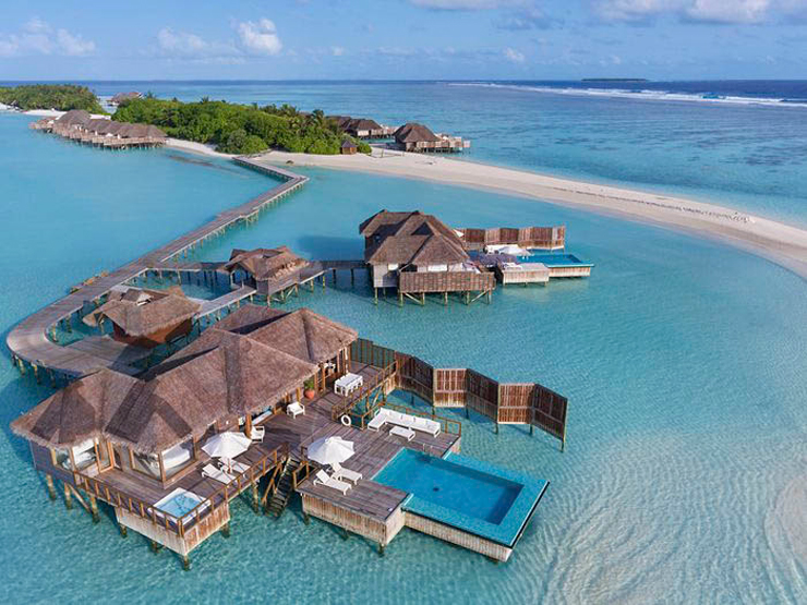 המלון מבחוץ, צילום: Conrad Maldives Rangali Island