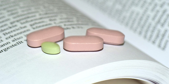 בעקבות לחץ הבחינות: בני נוער בבריטניה רוכשים ברשת תרופות לטיפול בחרדה