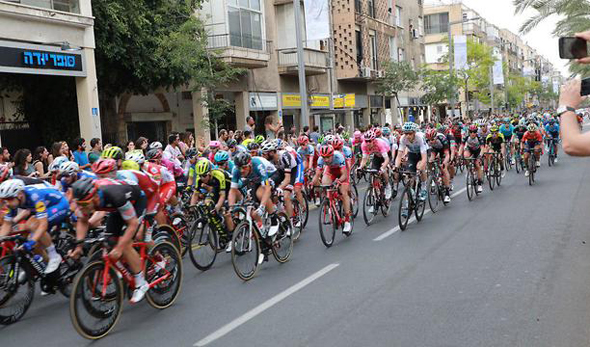רוכבי מרוץ ג'ירו ד'איטליה בתל אביב
