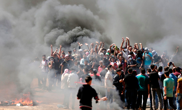 Protesters at the Gaza-Israel border. Photo: AFP