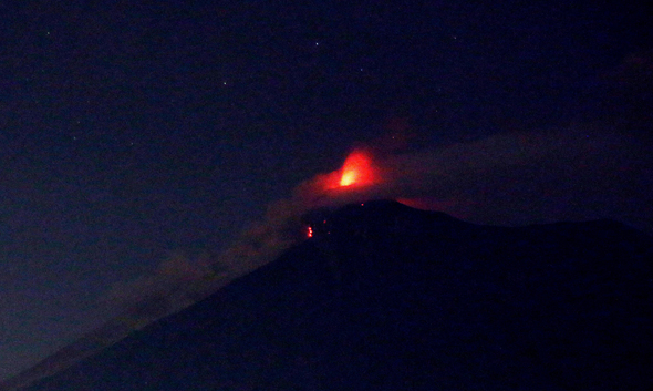 התפרצות הר הגעש, צילום: אי פי איי