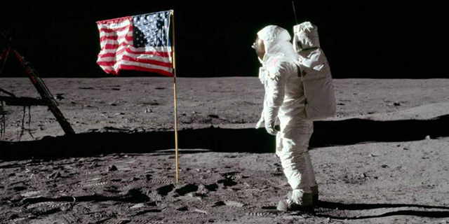תושבת ארה&quot;ב נגד נאס&quot;א: דורשת להמשיך ולהחזיק באבק מהירח בשווי מיליוני דולרים