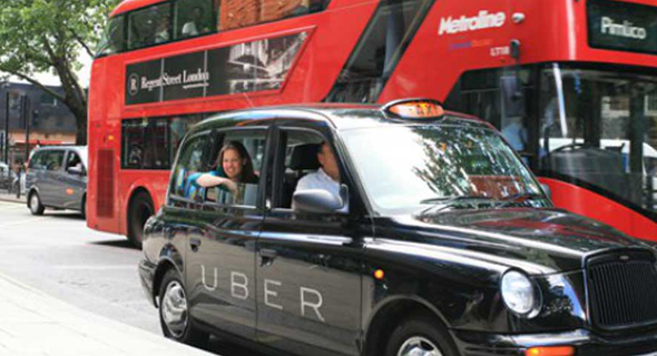 מוניות אובר (Uber). לונדון.