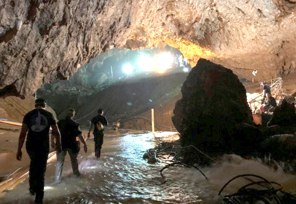 חילוץ הנערים מהמערה בתאילנד