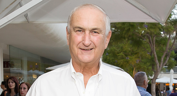 גד פרופר, לשעבר מבעלי אסם, כיום קונסול כבוד של ניו זילנד ודקאן הסגל הקונסולרי. בן 74, נשוי ואב לשניים, גר ברמת השרון