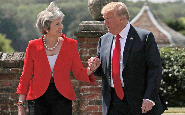 ראשת ממשלת אנגליה תרזה מיי ונשיא ארה"ב דונלד טראמפ, צילום: רויטרס