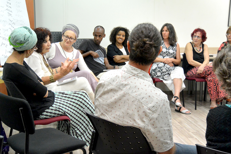 סדנת מספרי סיפורים בירושלים בדצמבר, במסגרת תוכנית "שמע סיפור". "תקשורת ושיח קורים דרך סיפורים" 