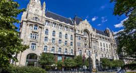 Four Seasons Budapest. Photo: Shutterstock