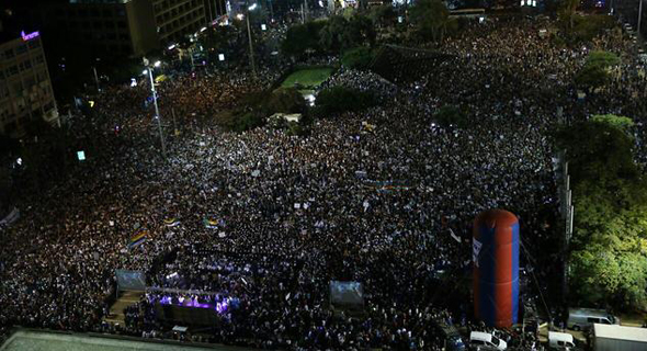 ההפגנה בכיכר רבין, צילום: מוטי קמחי