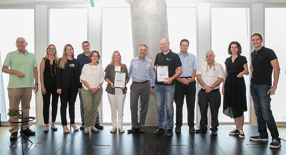 The judges and winners of the Calcalist's FoodTech competition. Photo: Orel Cohen