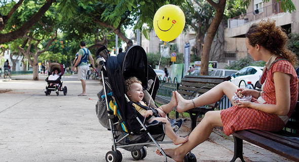 Mother and child, Tel Aviv. Photo: Getty Images Mother and child, Tel Aviv. Photo: Getty Images