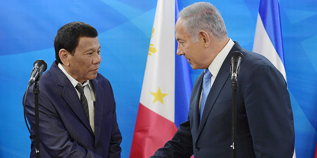 Israeli Officials Cozy Up to Philippine President Duterte 