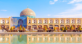 Sheikh Lotfollah Mosque at Naqsh-e Jahan Square in Isfahan, Iran. Photo: Shutterstock