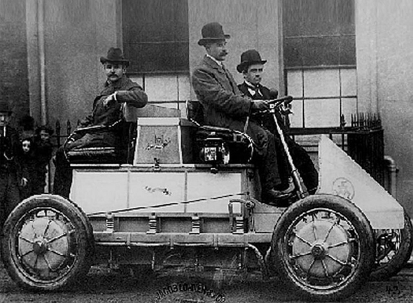 לוהנר-פורשה. חלוץ הרכבים ההיברידיים משנת 1900, צילום: פורשה