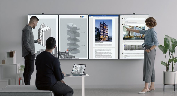 Surface Hub, לוח מחיק חכם שפיתחה החברה