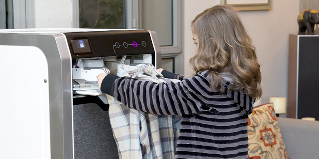 Forget Booze, This Folding Robot is Hosting Bring Your Own Laundry Nights