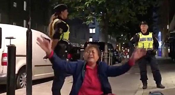 משפחה סינית מורחקת הבית המלון בשבדיה 