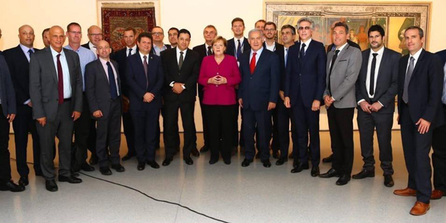 Israeli Women Entrepreneurs Rise Up to Correct Male-Only Merkel Photo Op