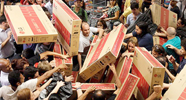 Black Friday (illustration). Photo: Reuters