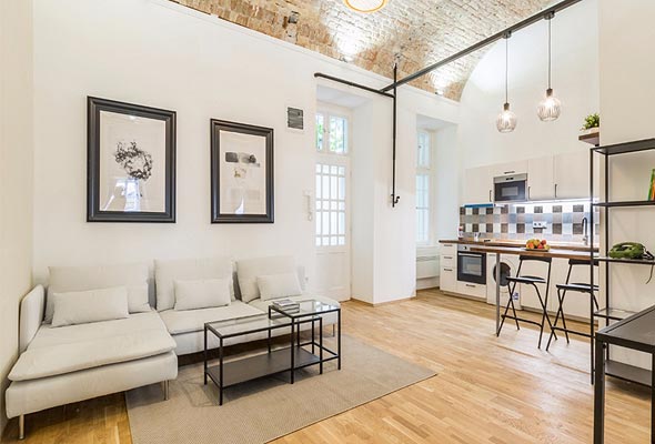 דירה שרכשה מניב בודפשט עבור משקיע ישראלי. עיצוב קלאסי עם נגיעות מודרניות 