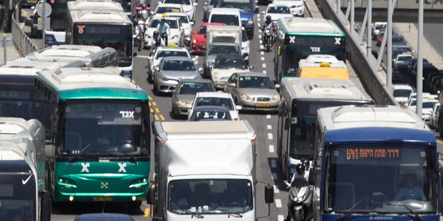 אימת הקורונה: המדינה בוחנת הפחתת השימוש בתחבורה הציבורית