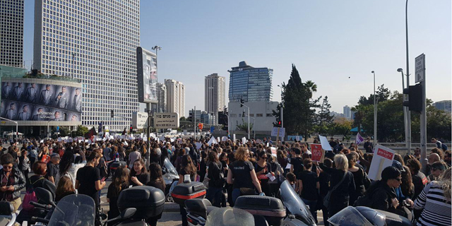 מחאת הנשים: חסימות לסירוגין בת&quot;א ובירושלים, טיסות עוכבו
