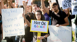הפגנה נגד גוגל, צילום: איי פי