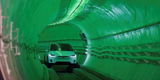 צפו: איך זה לנסוע במנהרה שחפר אלון מאסק?