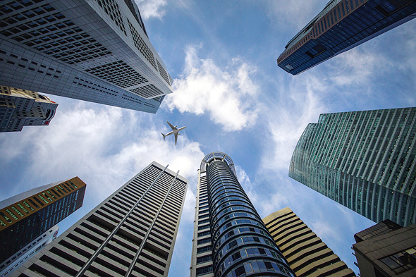 מגדלי משרדים בסינגפור. עד 2030 יפעלו 30% מהמשרדים במודל השיתופי