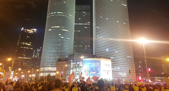 מחאת האפודים הצהובים בתל אביב, הערב, צילום: מירב קריסטל