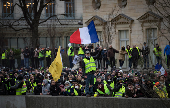 מחאת האפודים הצהובים, בסוף השבוע בפריז. אשליה של שיוויון, צילום: אי פי איי