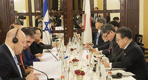 The Japanese and Israeli delegations in meeting. Photo: Adi Pick