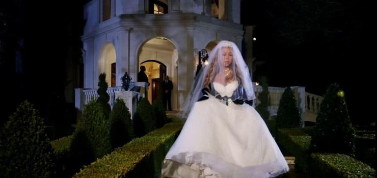שמלת חתונה מריה קארי - עיצוב: ולנטינו