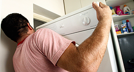 Mover (illustration). Photo: Amit Sha'al