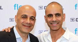GenCell CEO Rami Reshef (left) and Flex Ofakim's general manager Avichai Ramot. Photo: GenCell