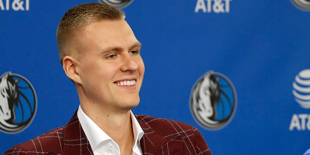 Dallas Mavericks&#39; Kristaps Porzingis Backs Injury Prediction Startup Zone7