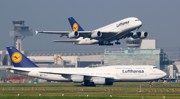 Lufthanza planes taking off. Photo: Shutterstock