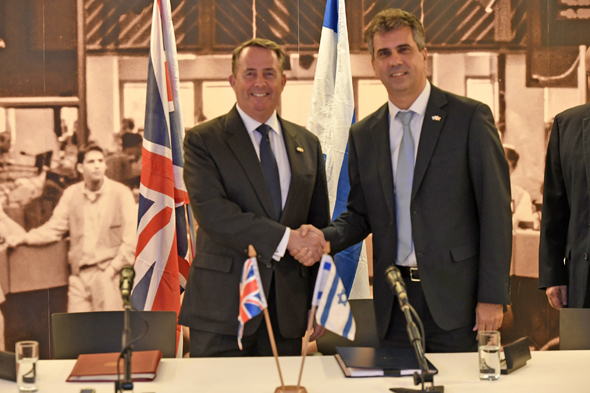 Liam Fox (left) and Eli Cohen. Photo: Jorge Novominsky