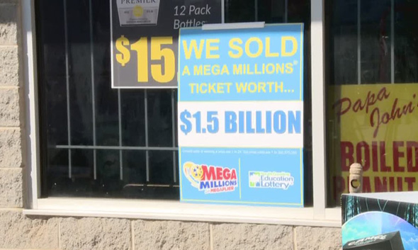חנות שמכרה כרטיס לוטו לזכייה ב-1.5 מיליארד דולר. סימפסונוויל, דרום קרולינה